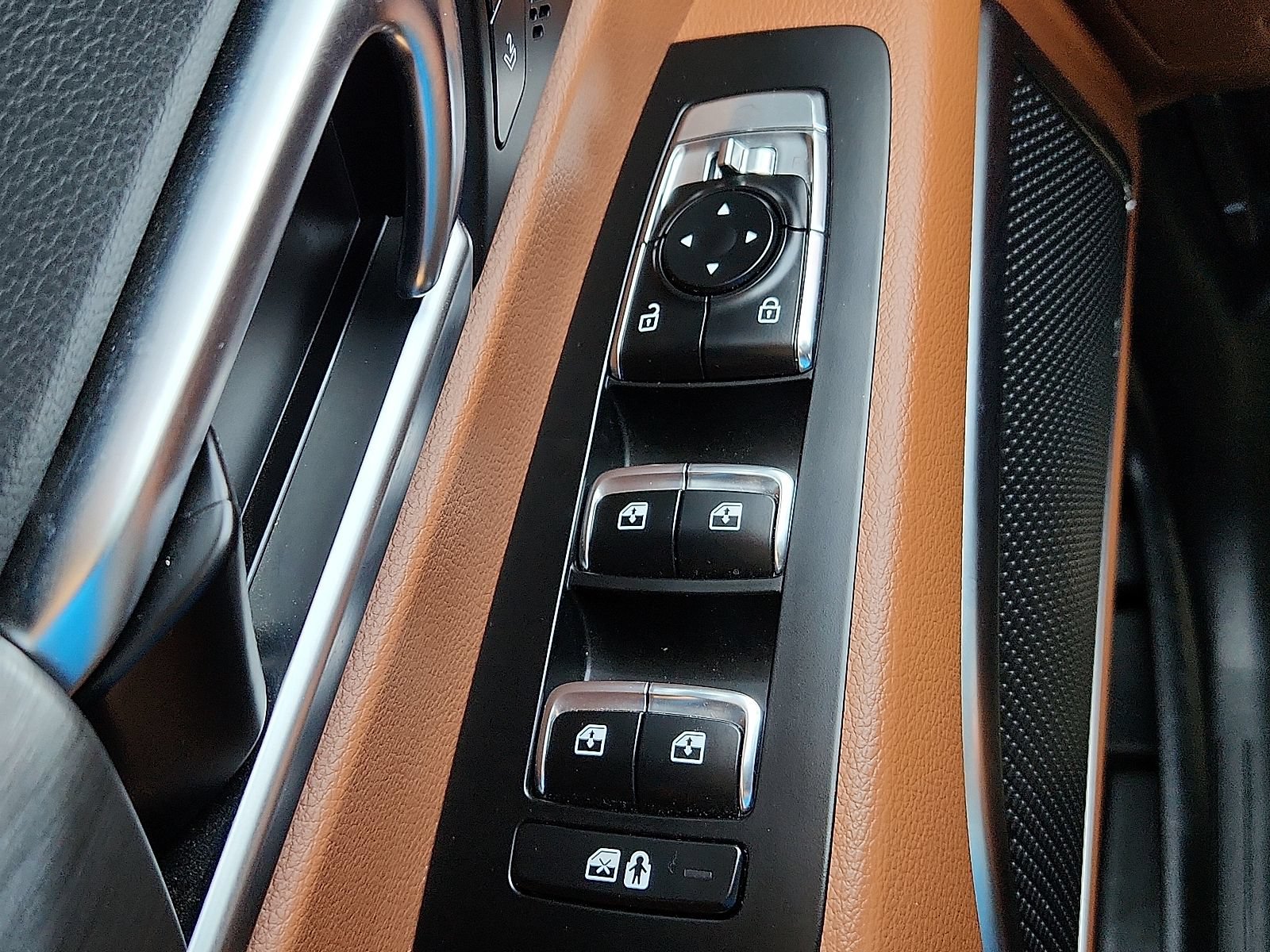 Used 2025 Kia Telluride SX X-Line AWD/4WD image 23