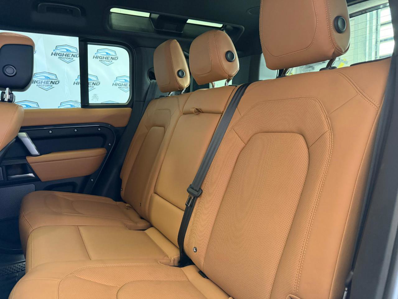 Used 2024 Land Rover Defender 110 Carpathian Edition image 25