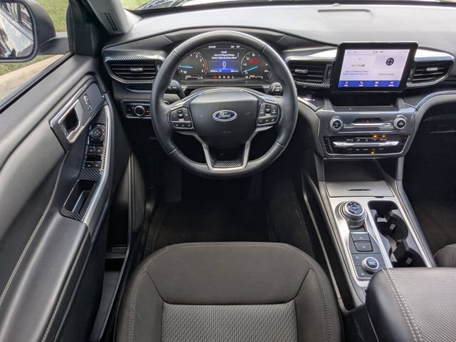 Used 2023 Ford Explorer XLT AWD/4WD image 21