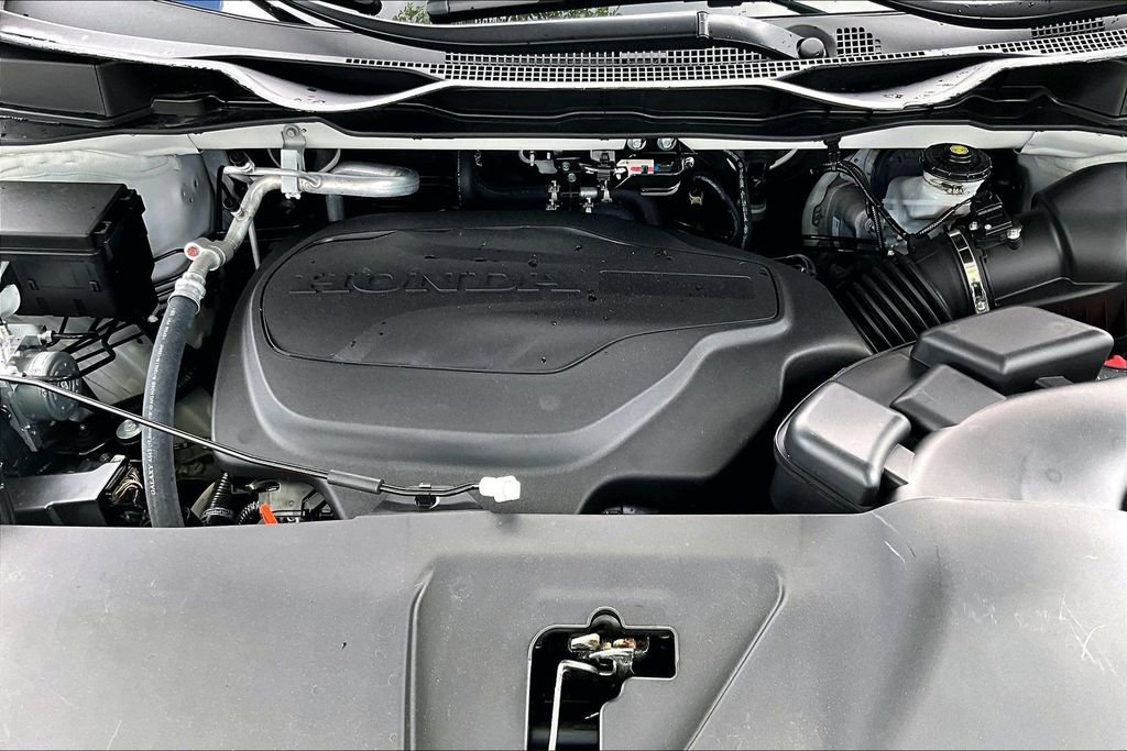 Certified 2024 Honda Odyssey Sport image 22