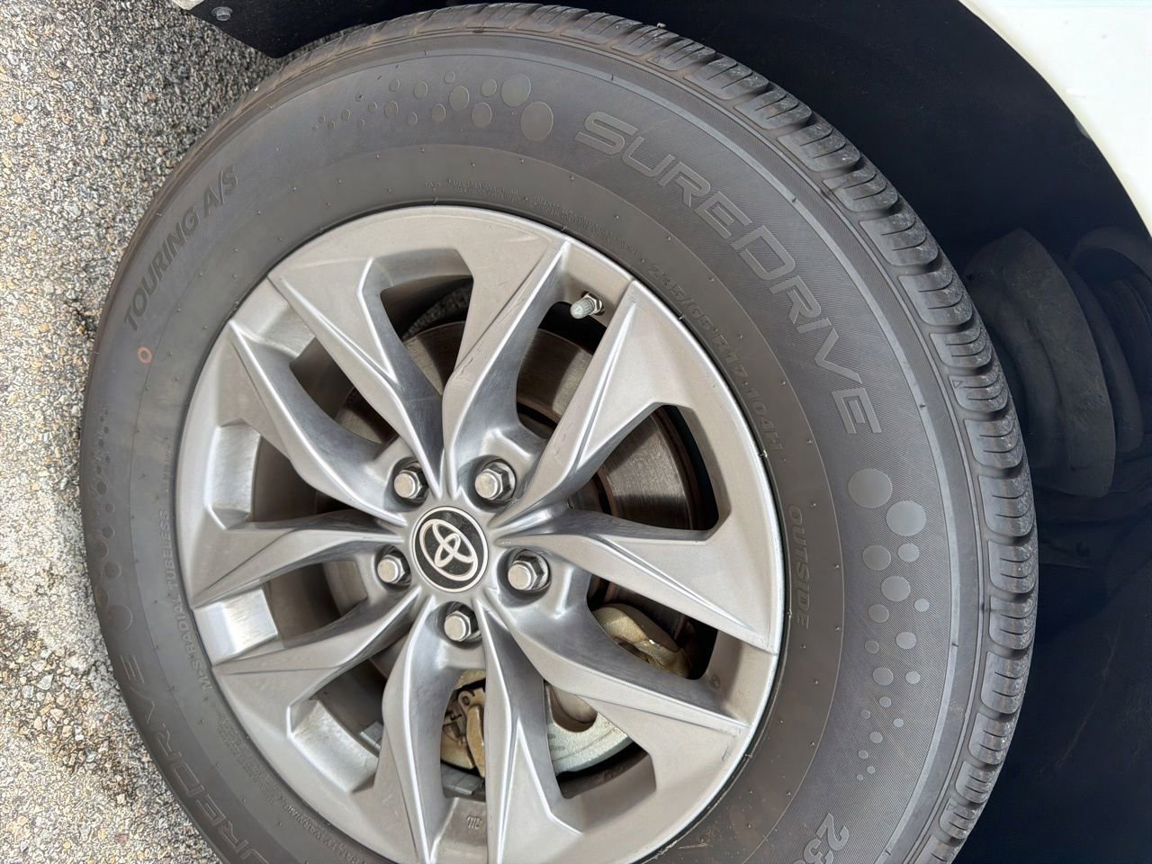 Used 2023 Toyota Sienna LE FWD image 13