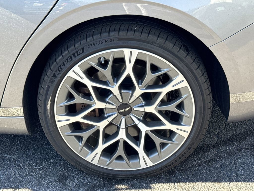 Used 2025 Genesis G90 3.5T image 19
