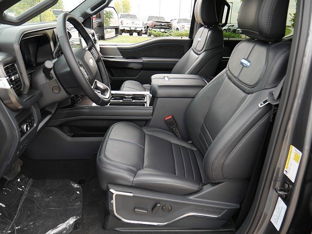 New 2026 Ford F450 Platinum w/ FX4 Off-Road Package image 10