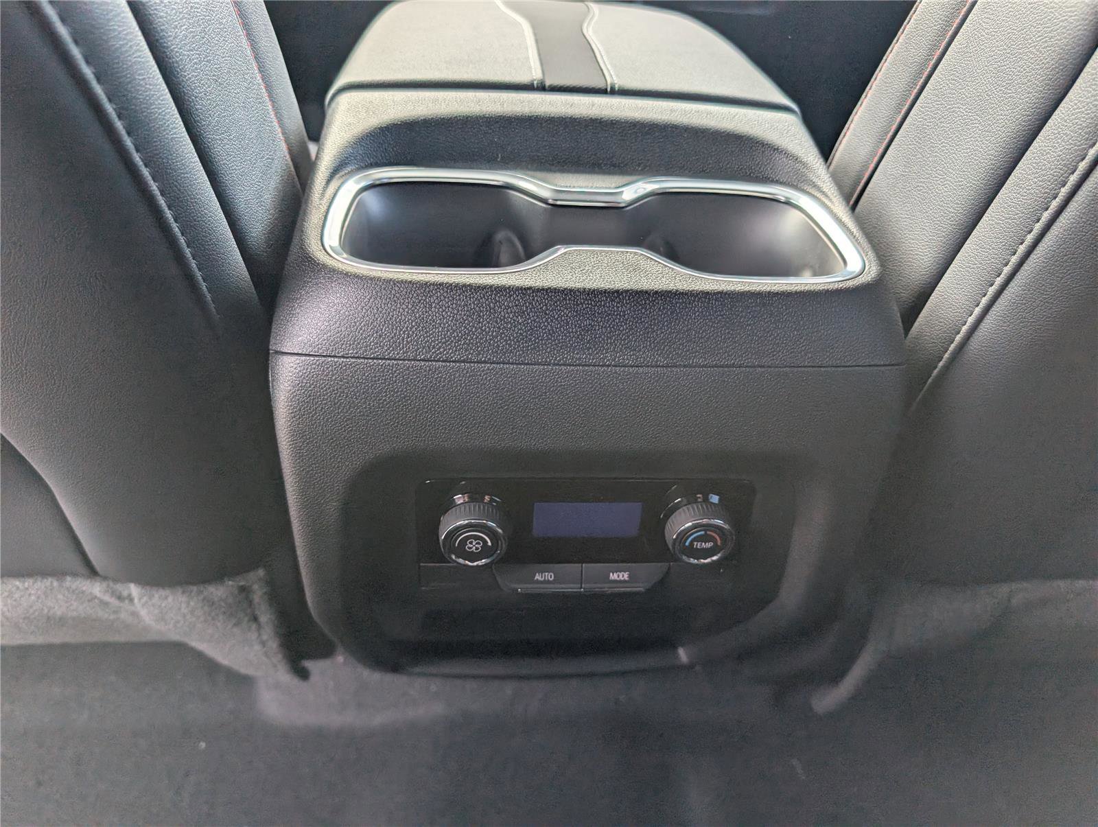 New 2026 Chevrolet Traverse Z71 w/ LPO, Floor Liner Package AWD/4WD image 17