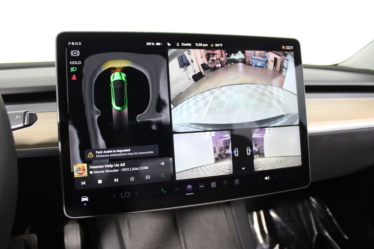 Used 2023 Tesla Model 3 Standard Range image 17