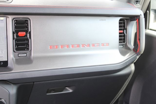 Used 2025 Ford Bronco Raptor AWD/4WD image 19
