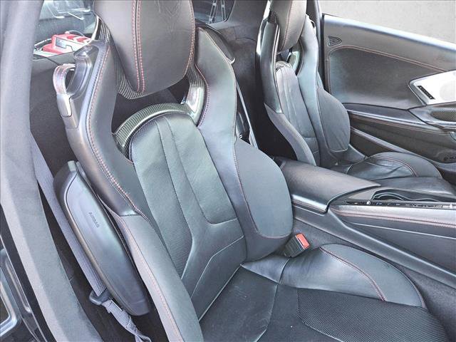 Used 2020 Chevrolet Corvette Stingray Premium Cpe w/ 3LT Preferred Equipment Group image 17