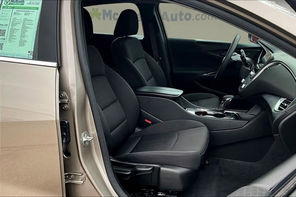 Used 2024 Chevrolet Malibu LT image 30