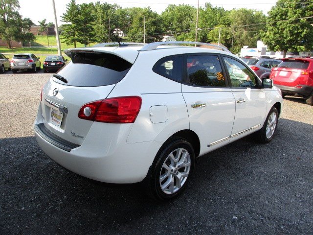 Used 2013 Nissan Rogue SL AWD/4WD image 8