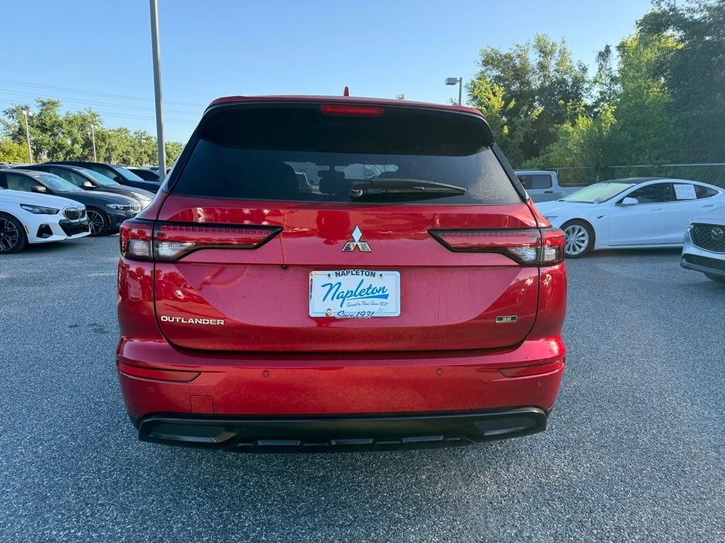 Used 2023 Mitsubishi Outlander SE image 13