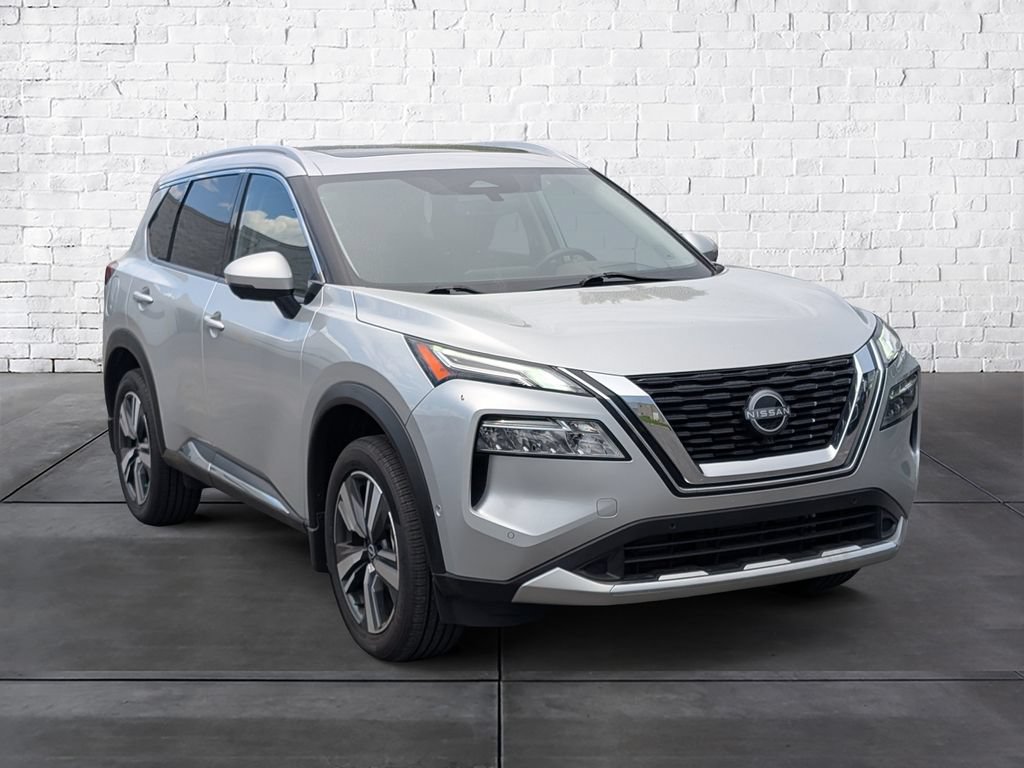 Used 2023 Nissan Rogue Platinum w/ Platinum Premium Package AWD/4WD image 2