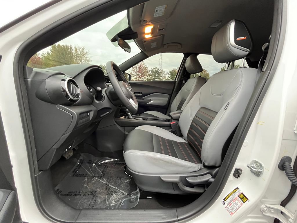 Used 2024 Nissan Kicks SR w/ SR Premium Package image 10