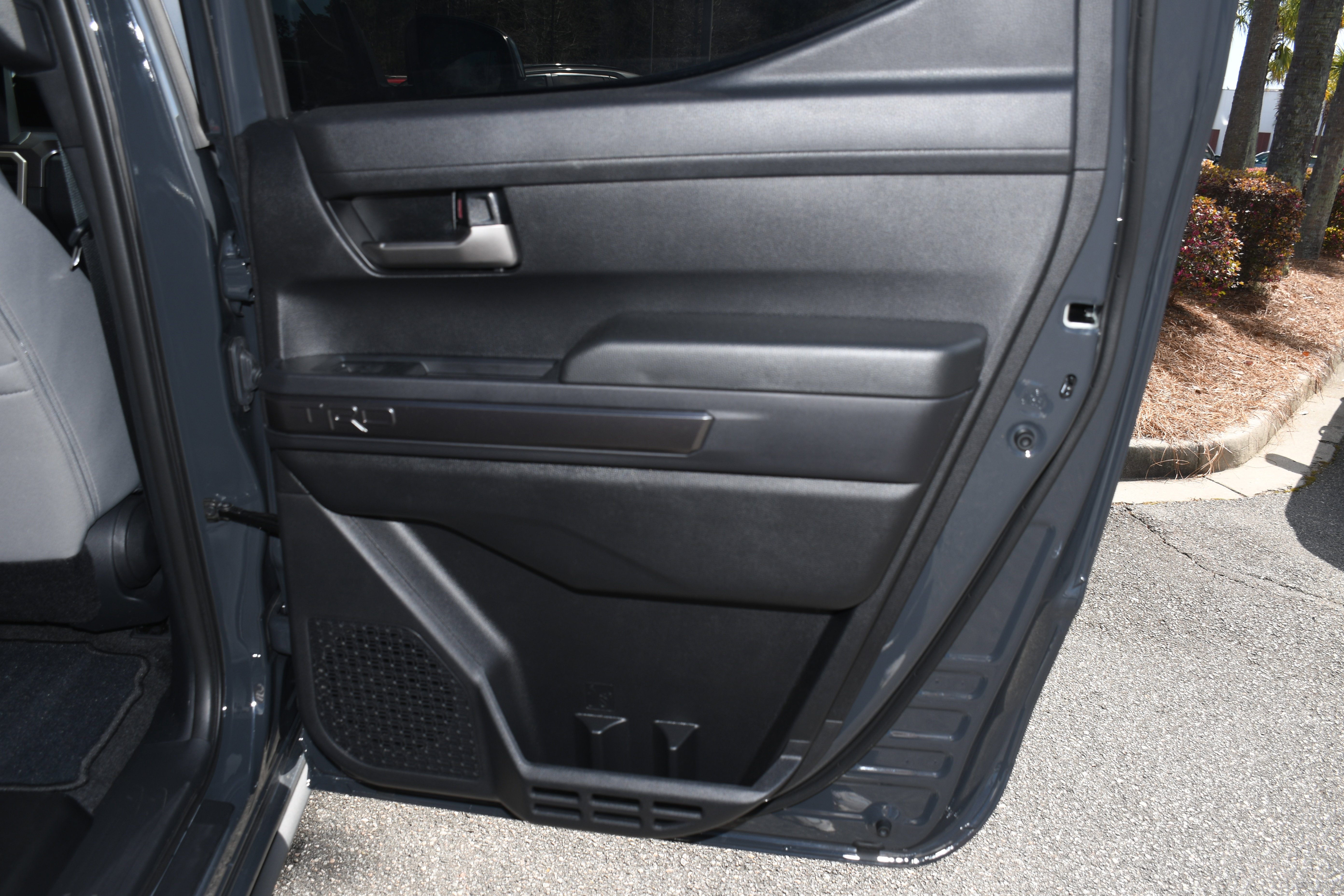 Certified 2025 Toyota Tacoma TRD Off-Road AWD/4WD image 20