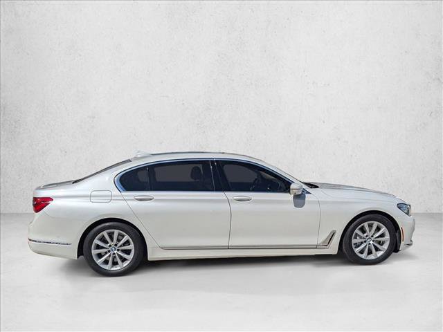 Used 2018 BMW 740i xDrive image 4