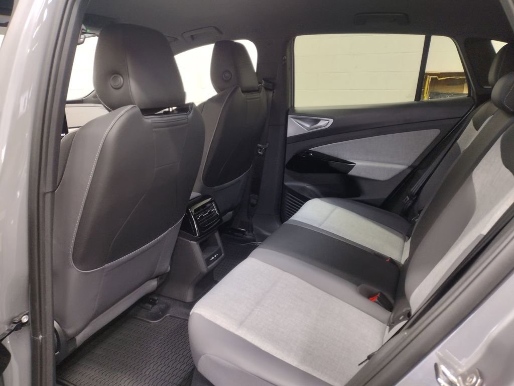 New 2026 Volkswagen ID.4 Pro image 21