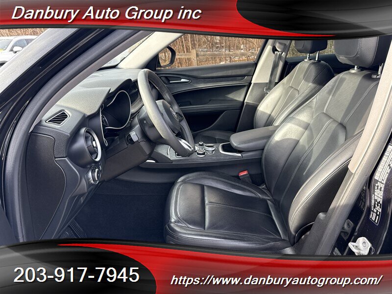 Used 2021 Alfa Romeo Stelvio Sprint w/ Cold Weather Package AWD/4WD image 9