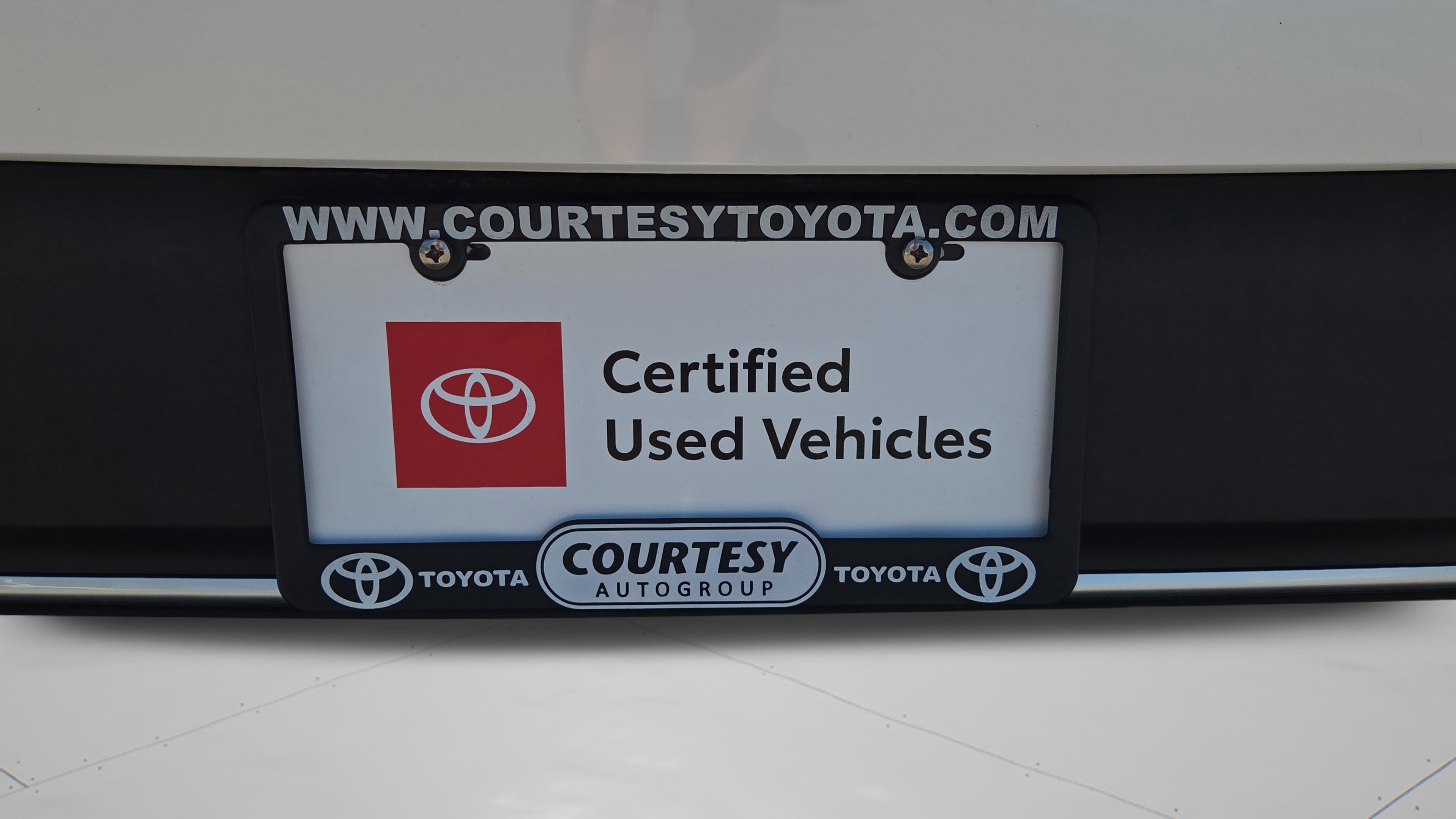 Certified 2024 Toyota Crown Platinum AWD/4WD image 33