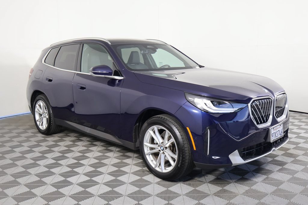 Used 2025 BMW X3 xDrive30i w/ Convenience Package AWD/4WD image 3