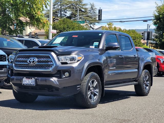 Certified 2017 Toyota Tacoma TRD Sport w/ Premium & Technology Package AWD/4WD image 10
