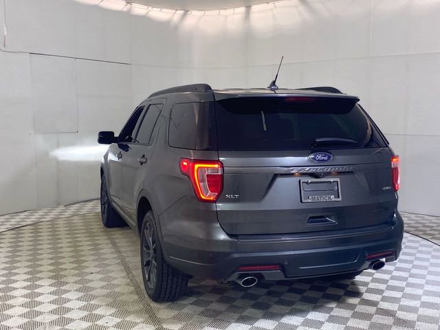 Used 2018 Ford Explorer XLT w/ Equipment Group 202A AWD/4WD image 19