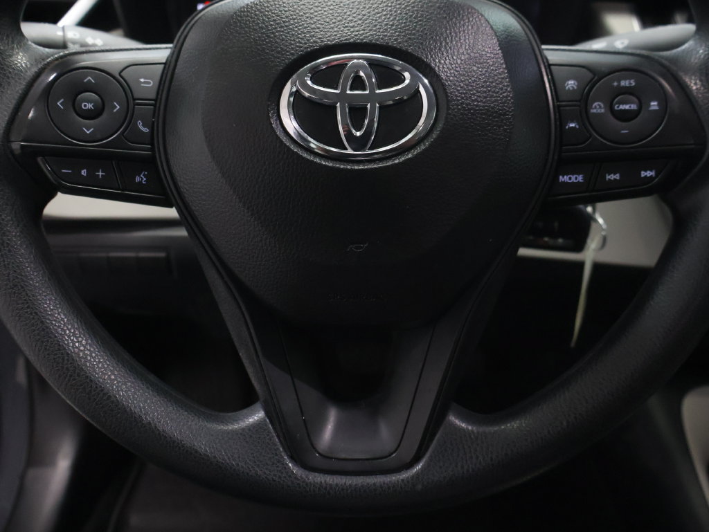 Used 2026 Toyota Corolla LE FWD image 17