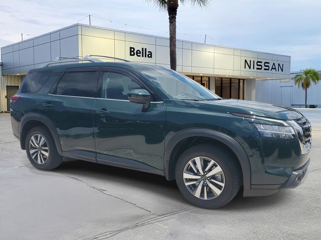 Certified 2024 Nissan Pathfinder SL FWD image 10