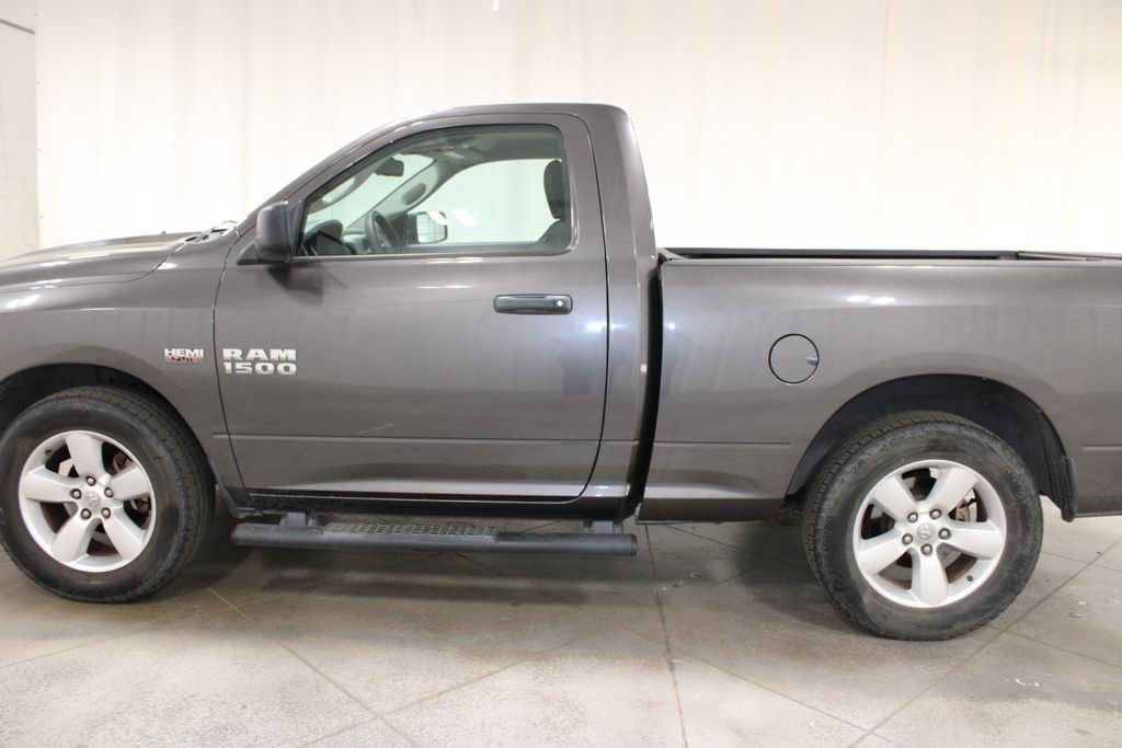 Used 2015 RAM 1500 Express RWD image 6