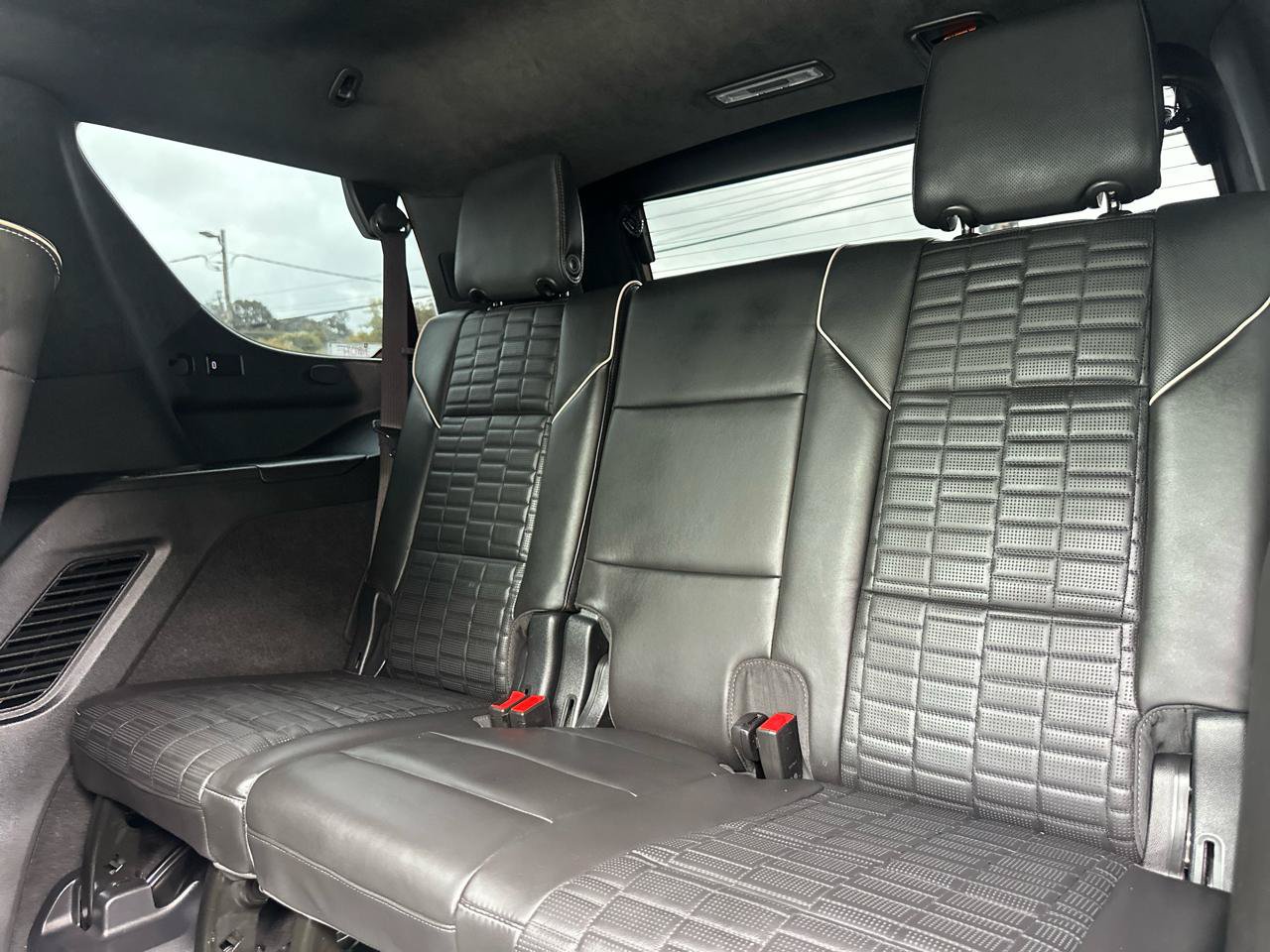 Used 2022 Cadillac Escalade Sport Platinum AWD/4WD image 18