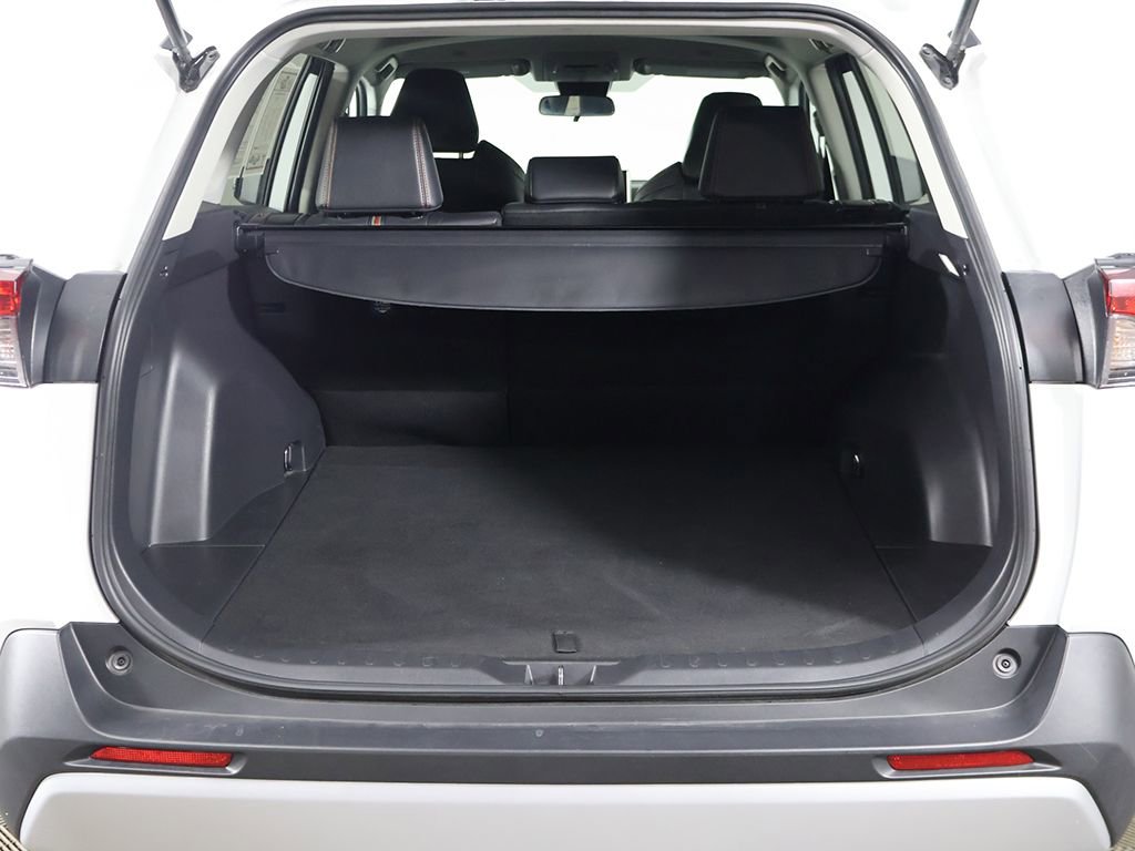 Used 2024 Toyota RAV4 Adventure image 17