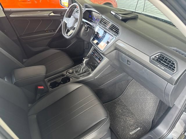 Certified 2023 Volkswagen Tiguan SE AWD/4WD image 6
