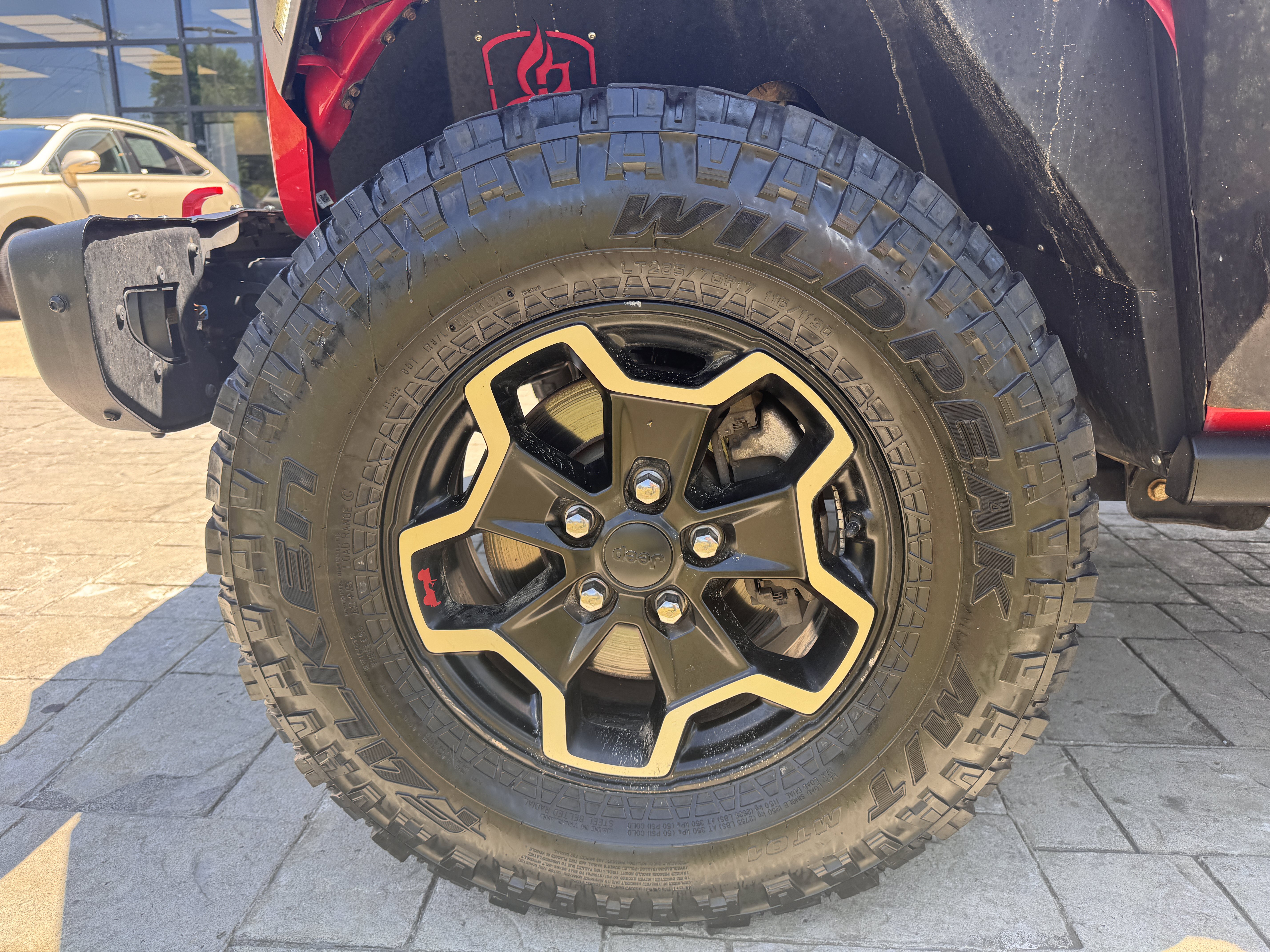 Used 2021 Jeep Gladiator Rubicon AWD/4WD image 10