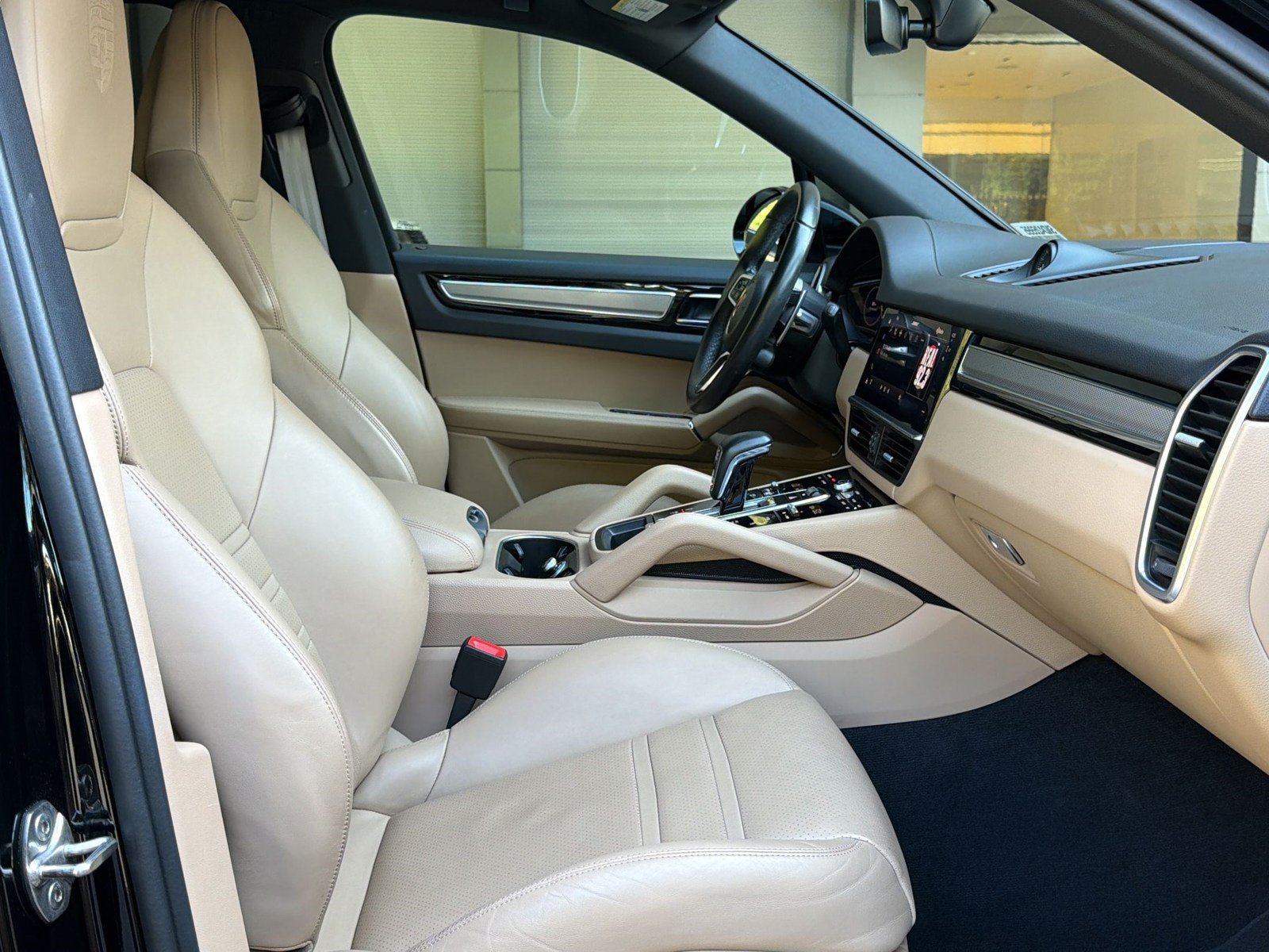Used 2022 Porsche Cayenne E-Hybrid AWD/4WD image 24