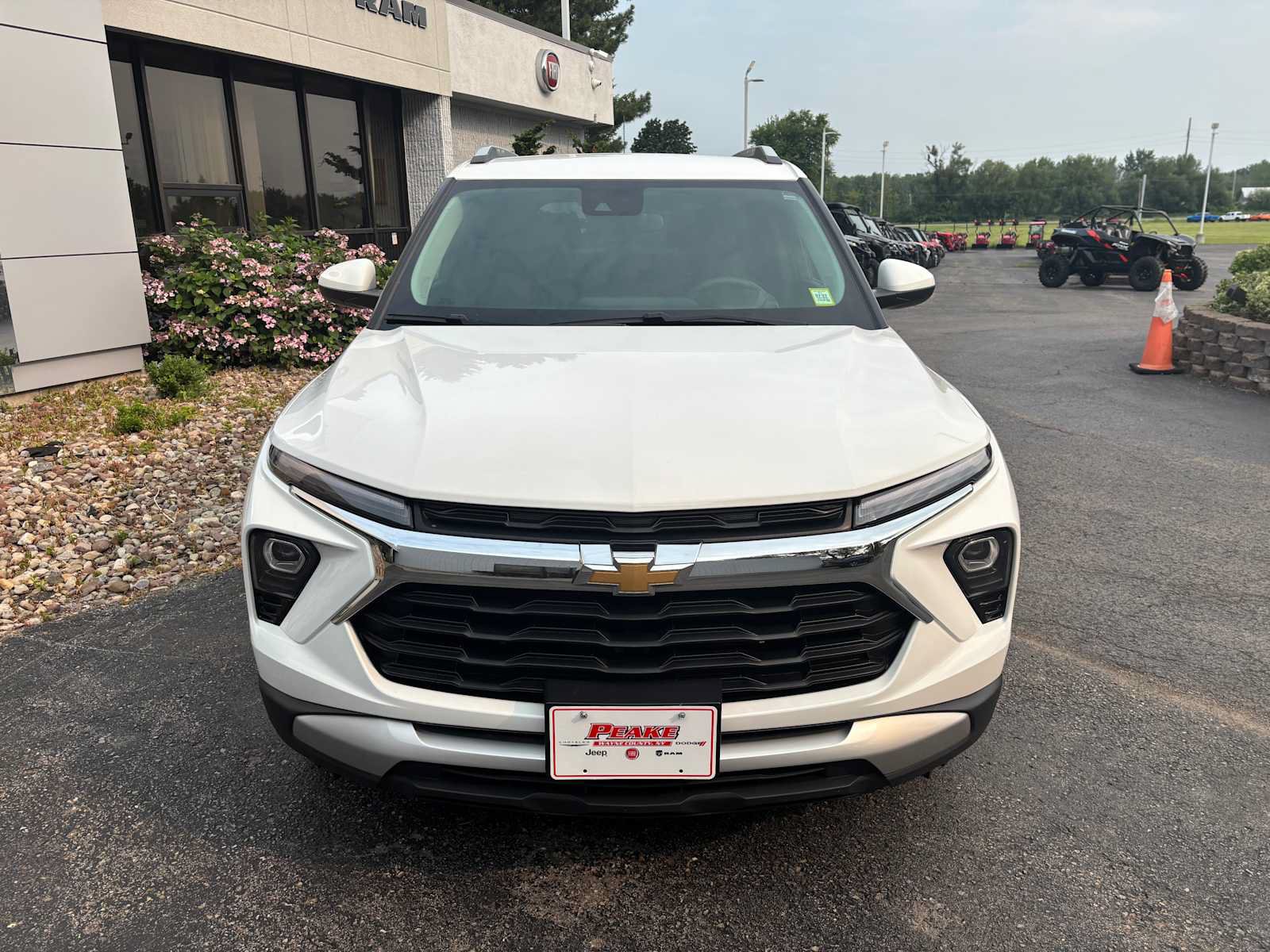 Used 2025 Chevrolet TrailBlazer LT AWD/4WD image 11
