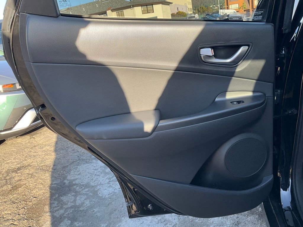 Used 2022 Hyundai Kona Limited w/ Cargo Package image 45