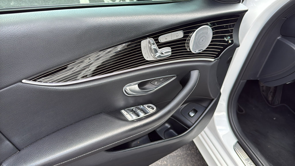 Used 2020 Mercedes-Benz E 350 Sedan image 19
