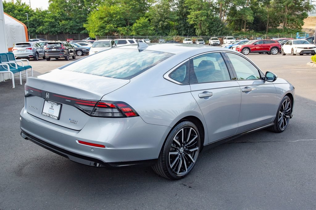 Used 2023 Honda Accord Touring image 14