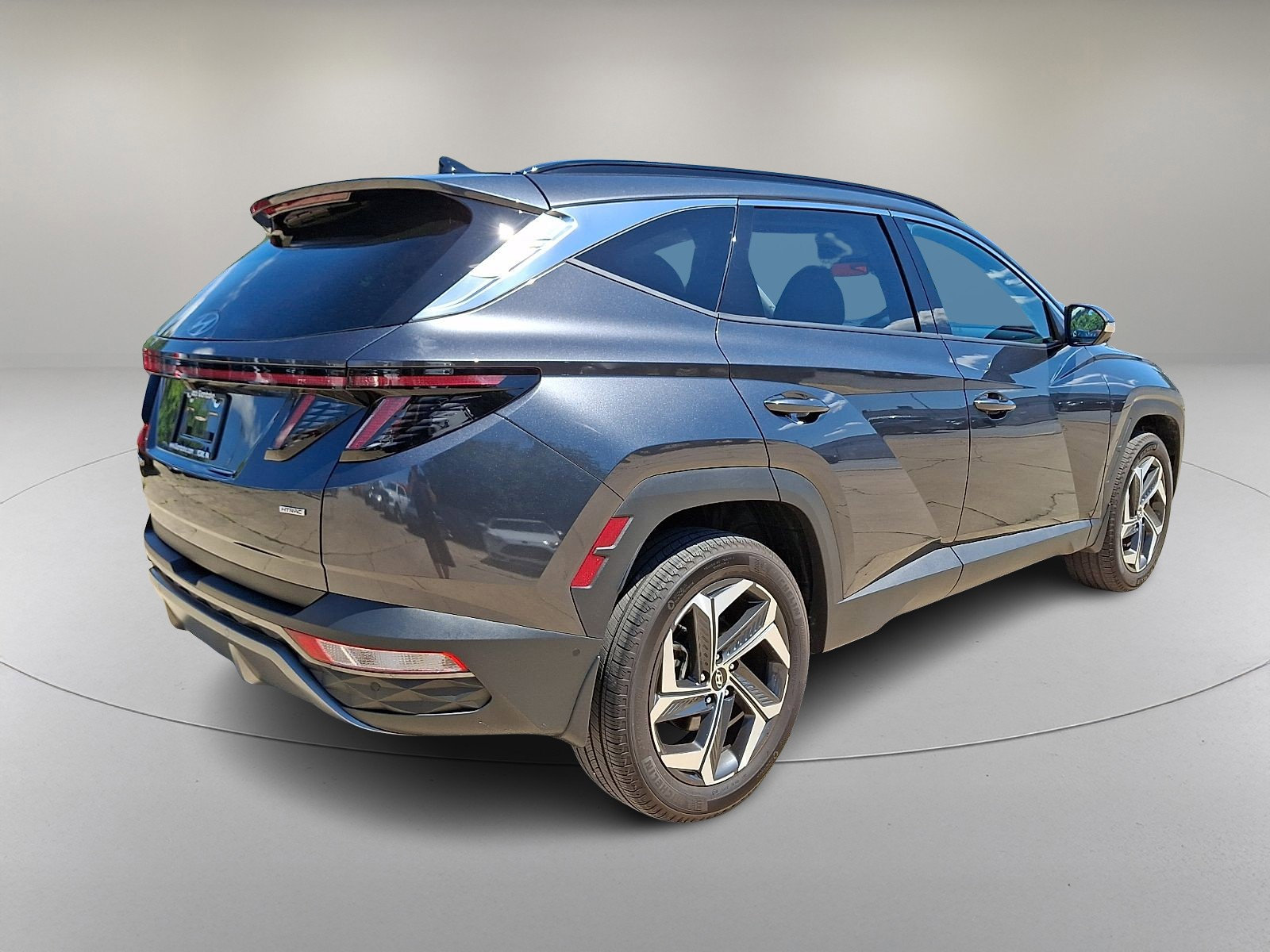 Certified 2023 Hyundai Tucson Limited AWD/4WD image 11