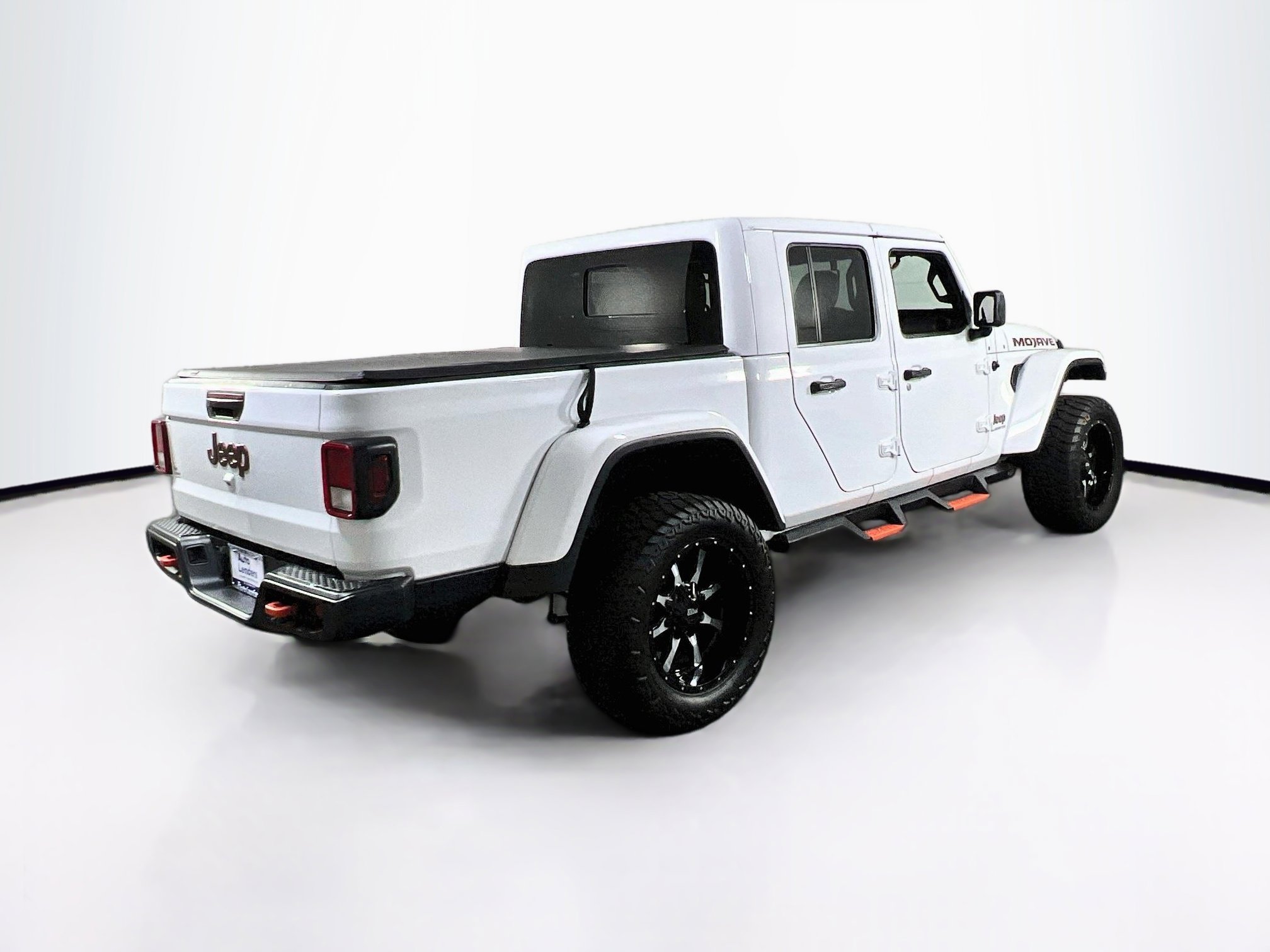 Used 2021 Jeep Gladiator Mojave AWD/4WD image 5