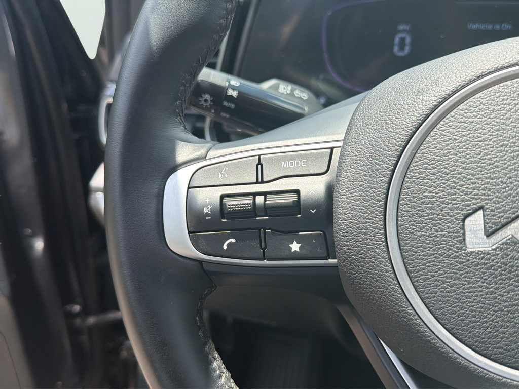 Used 2024 Kia Sportage EX FWD image 21