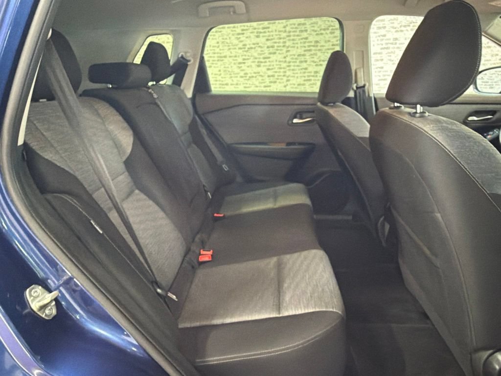 Used 2023 Nissan Rogue SV AWD/4WD image 12