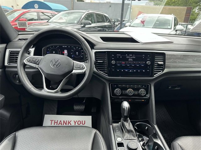 Certified 2022 Volkswagen Atlas Cross Sport SE image 16
