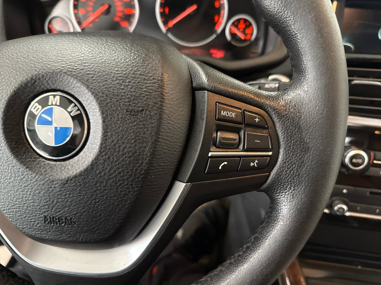 Used 2016 BMW X3 xDrive28i AWD/4WD image 14