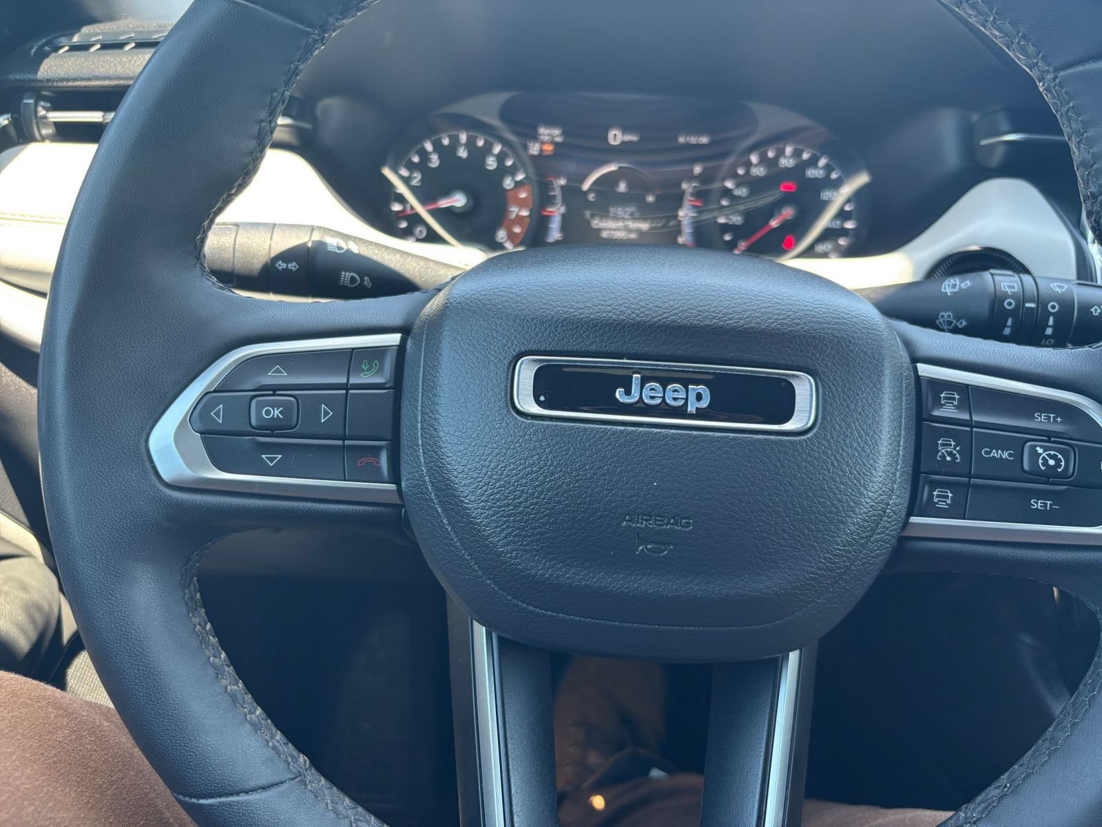 Used 2025 Jeep Compass Limited AWD/4WD image 28