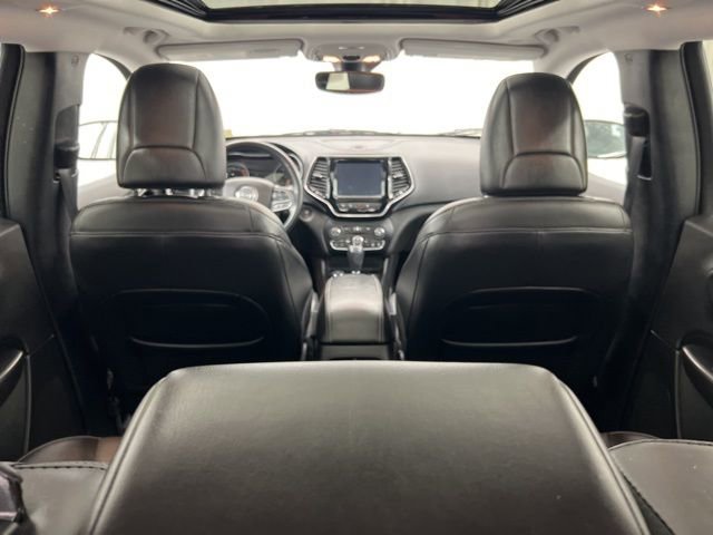 Used 2021 Jeep Cherokee Limited image 12