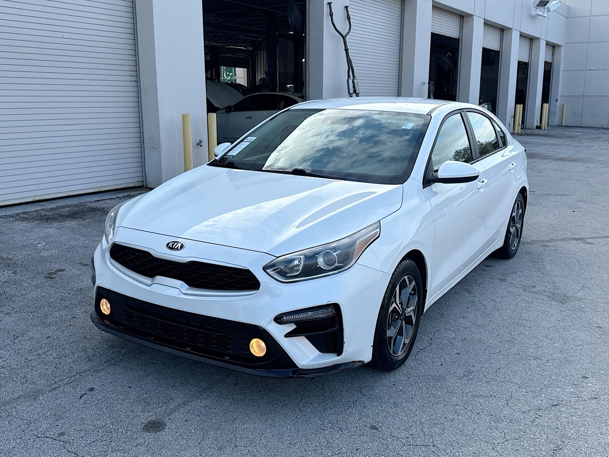 Used 2021 Kia Forte LXS image 3