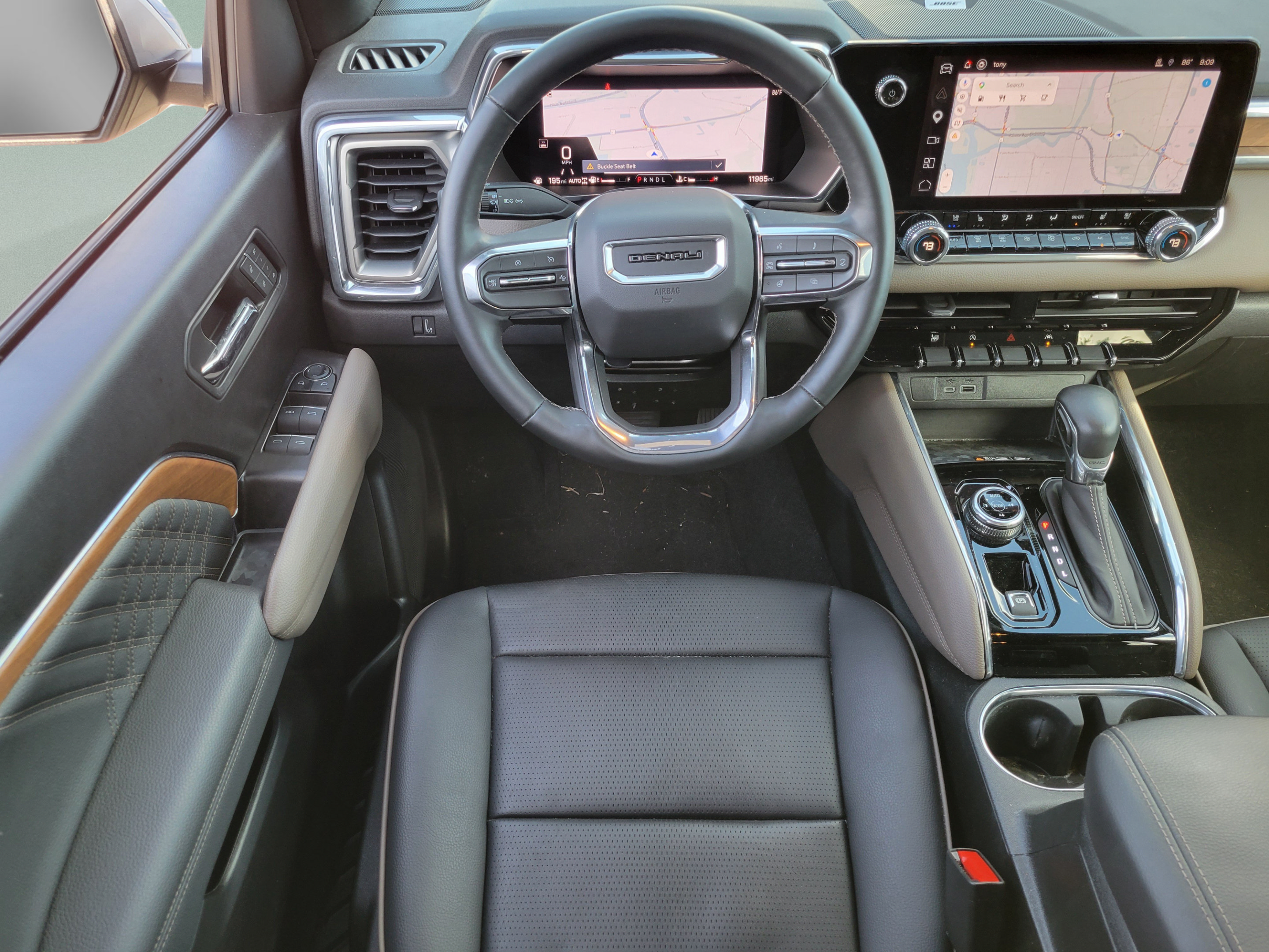 Used 2024 GMC Canyon Denali AWD/4WD image 8