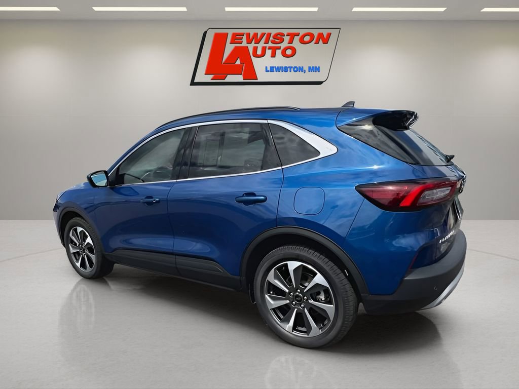 Used 2023 Ford Escape Platinum image 6