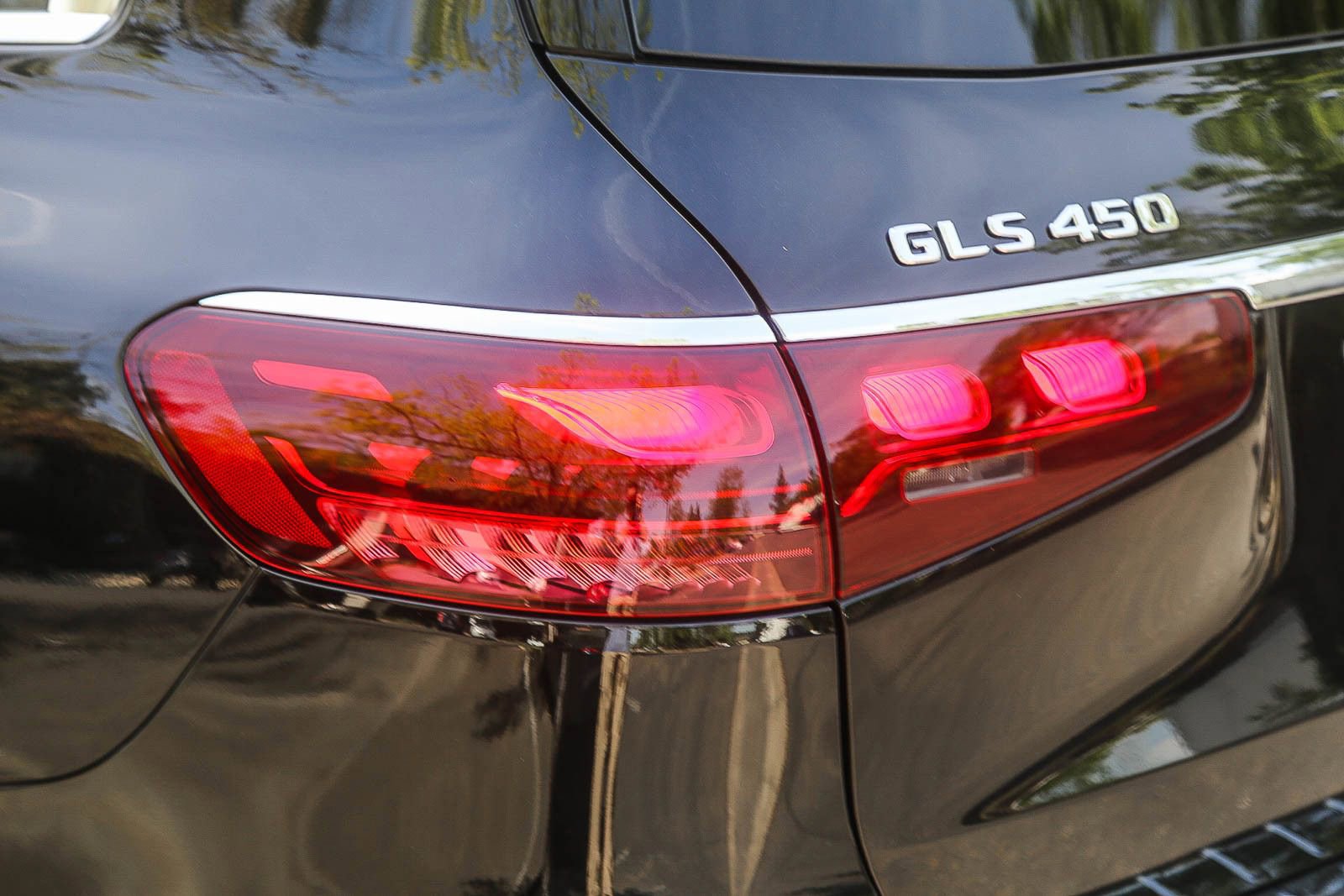 Used 2025 Mercedes-Benz GLS 450 4MATIC image 8