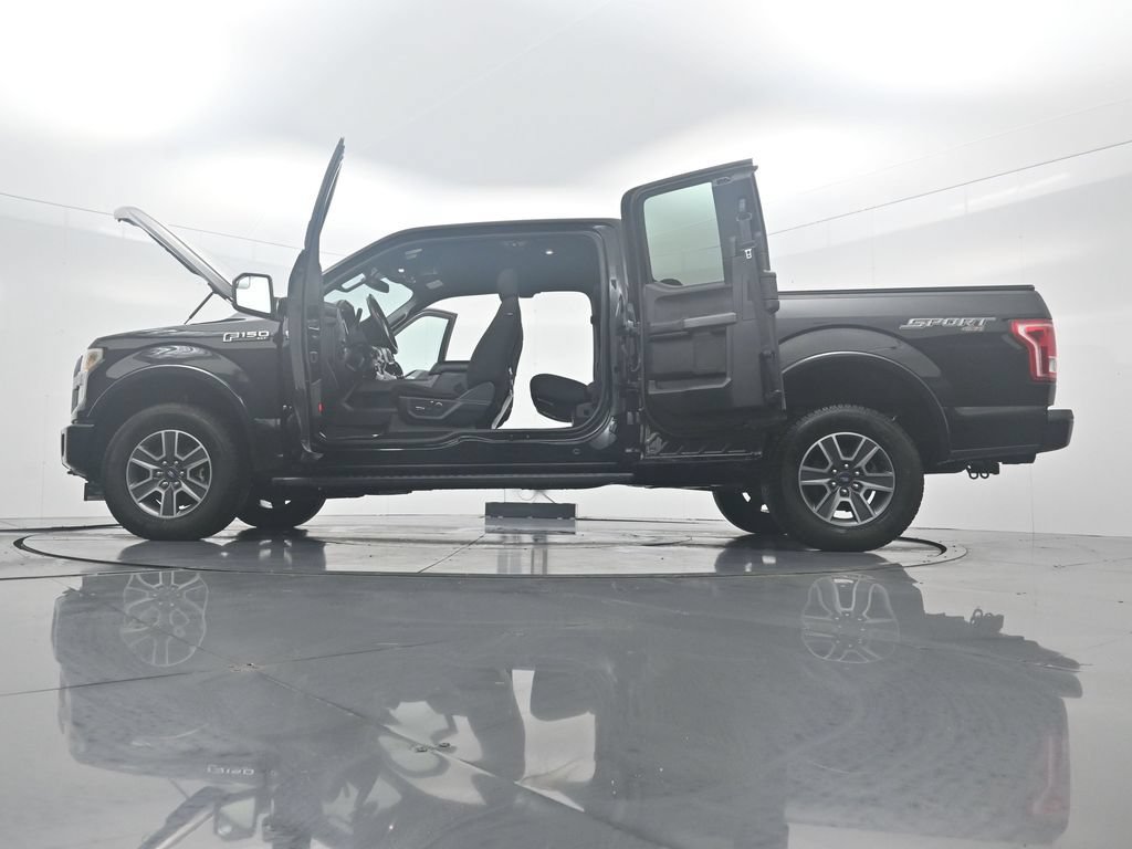 Used 2017 Ford F150 XLT w/ Equipment Group 302A Luxury AWD/4WD image 42