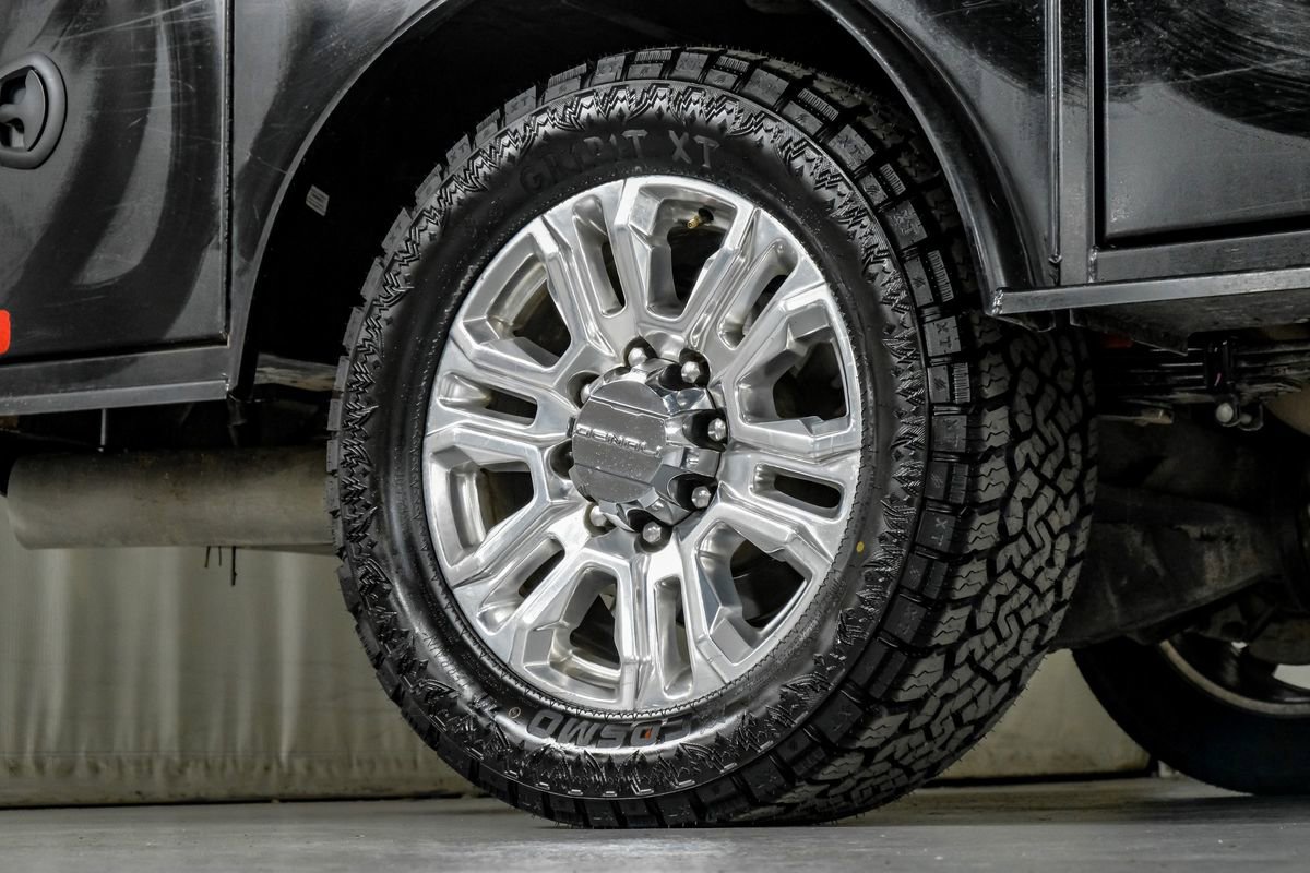 Used 2023 GMC Sierra 3500 Denali w/ Denali Ultimate Package AWD/4WD image 55